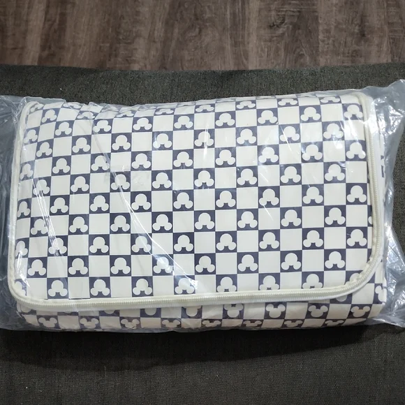 Disney Inspired Cooler Bag - Picture 1 of 4